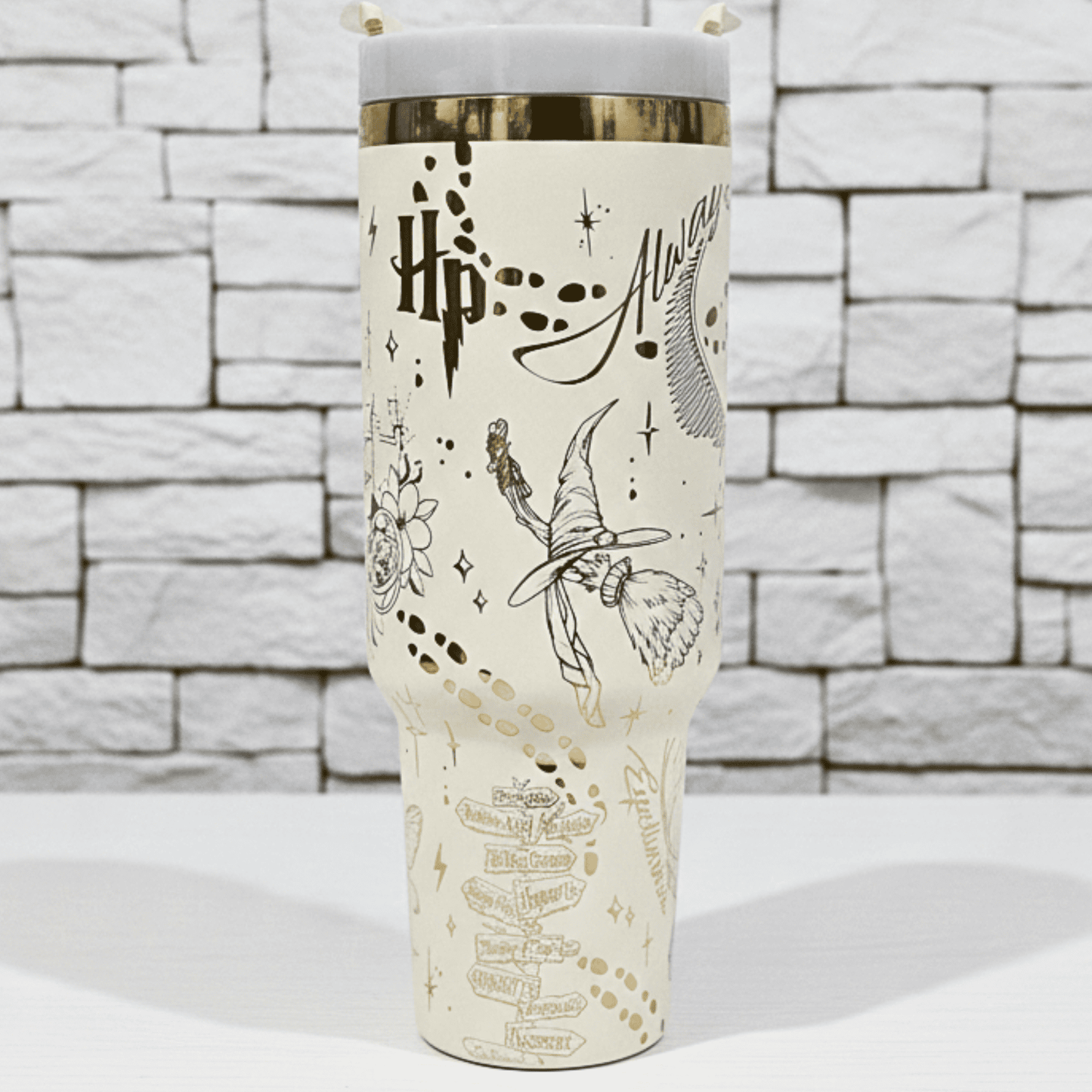 Exclusivo: Garrafa Térmica 1.2L Edição Especial HP Dourada e Metalizada Customizada Gravação Laser + *BRINDE 1x Chaveiro Exclusivo* - EDIÇÃO LIMITADA