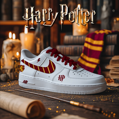 Exclusivo: Tênis NK Air Force e Dunk Low White Customizados de HP + *BRINDE 1x Caneca Oficial* - EDIÇÃO LIMITADA