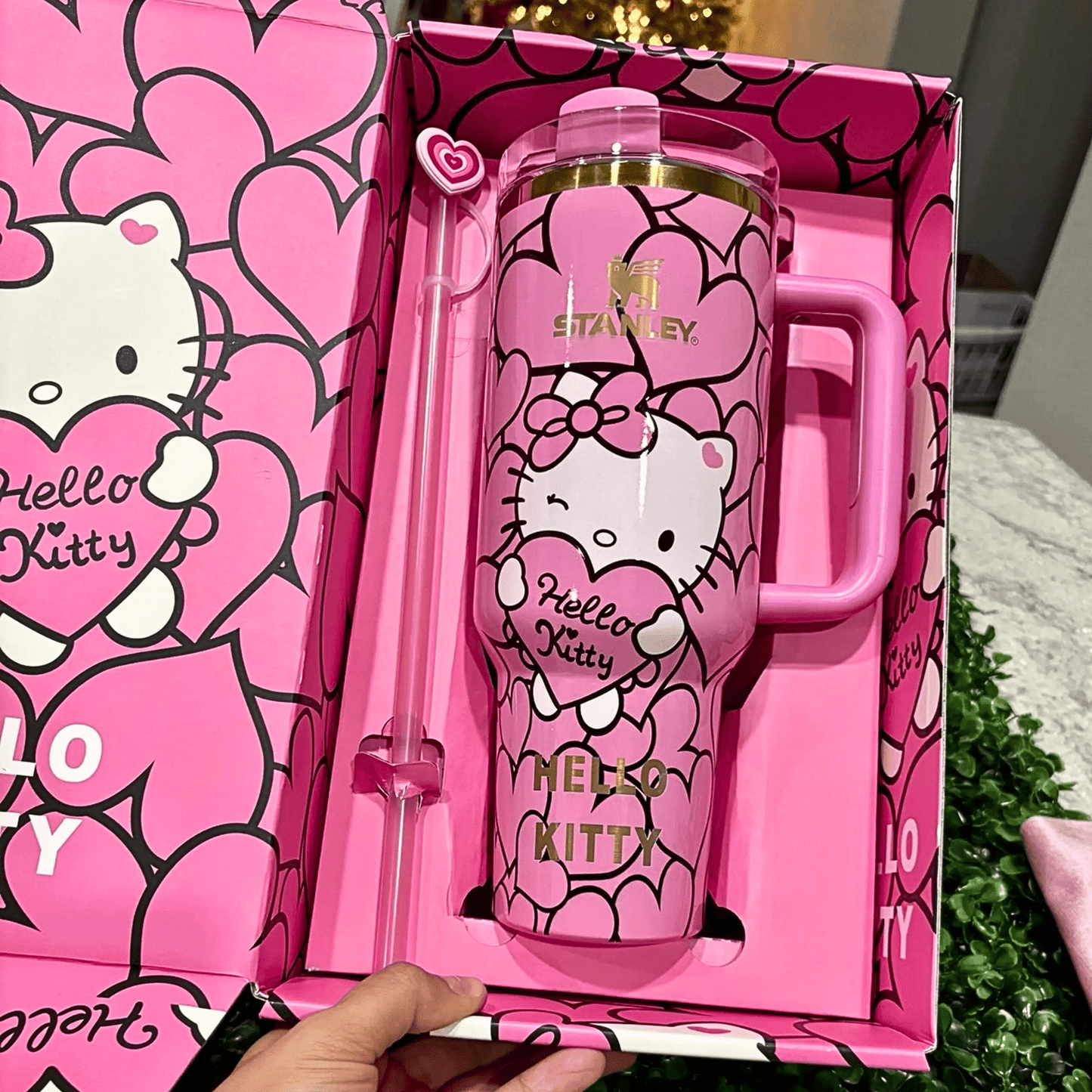 Exclusivo: Garrafa Térmica 1.2L Edição Especial HK Caixa Customizada + *BRINDE 1x Chaveiro Exclusivo* - EDIÇÃO LIMITADA