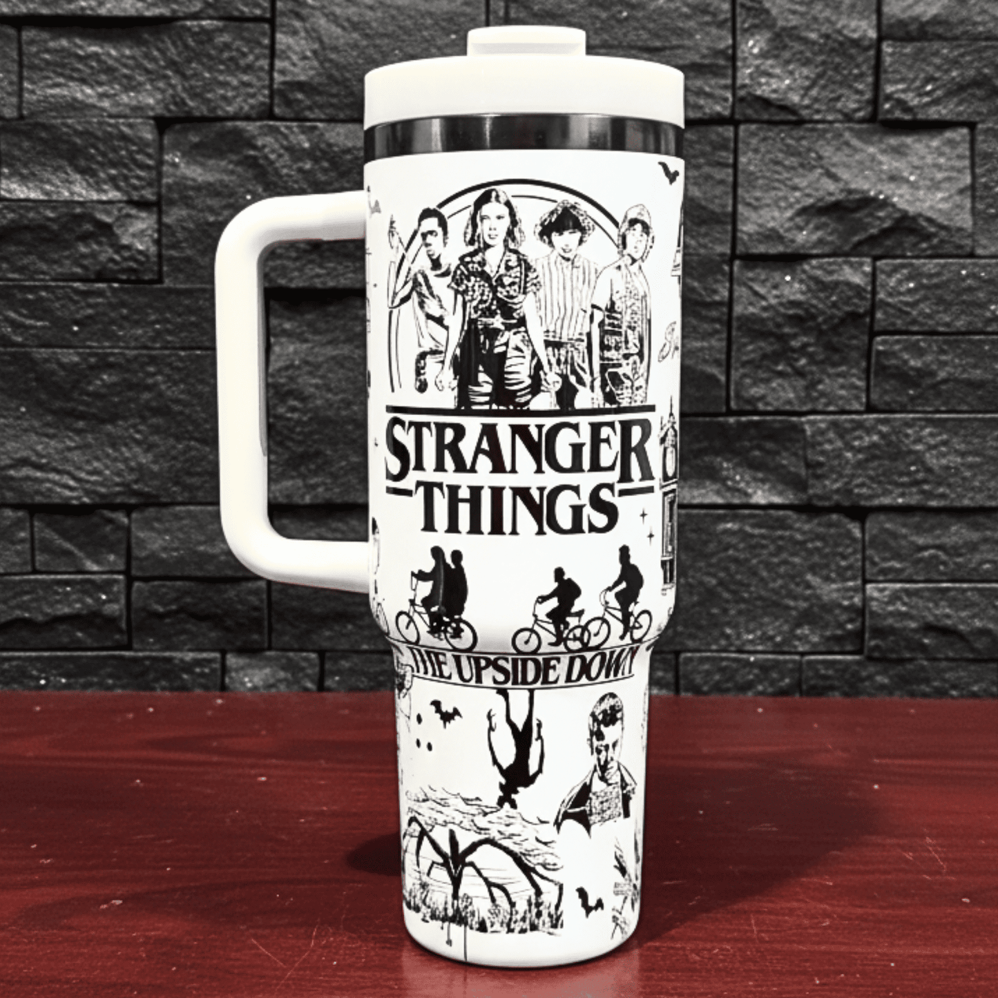 Exclusivo: Garrafa Térmica 1.2L Edição Especial ST Customizada Gravação Laser + *BRINDE 1x Chaveiro Exclusivo* - EDIÇÃO LIMITADA