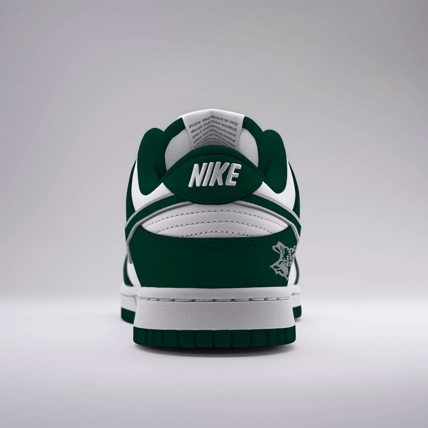 Exclusivo: Tênis NK Air Force e Dunk Low White Customizados de HP + *BRINDE 1x Caneca Oficial* - EDIÇÃO LIMITADA