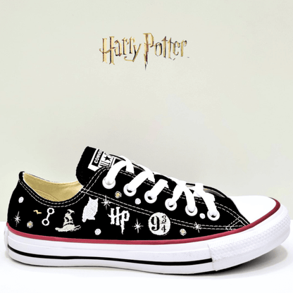 Exclusivo: Tênis All Star Customizados Bordados de HP + *BRINDE 1x Caneca Oficial* - EDIÇÃO LIMITADA